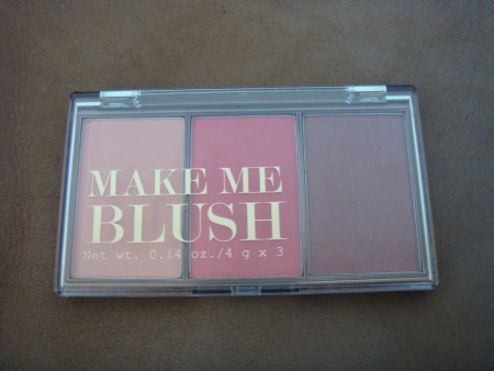 H&M make me blush palette.